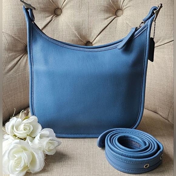 Vintage Coach Janice Ricardi-Desantos Legacy Bag # 9950  (Pool / Glacer Blue) - Picture 11 of 16